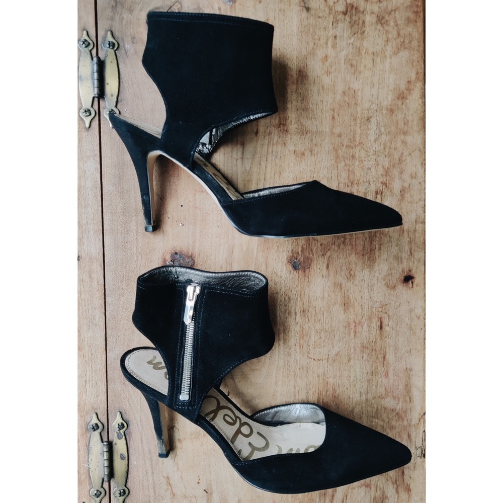 Sam Edelman Black Velvet Zip Heels - size 7